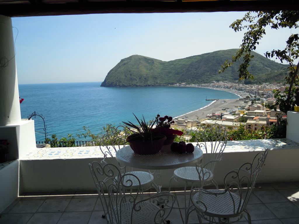 Villa Vista Mare Mela Lipari  Exterior foto