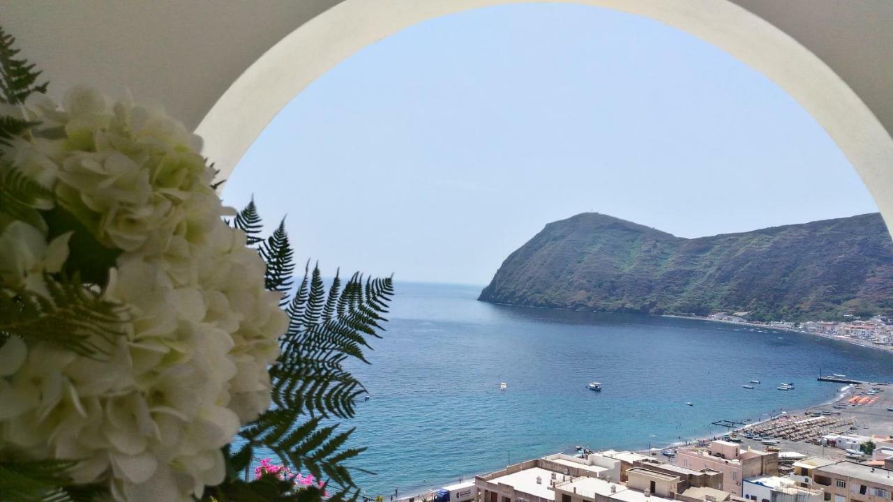 Villa Vista Mare Mela Lipari  Exterior foto