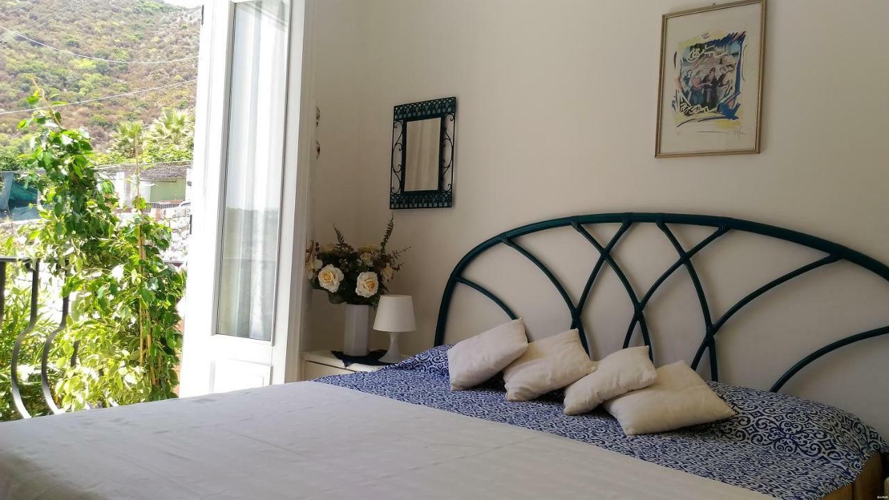 Villa Vista Mare Mela Lipari  Exterior foto