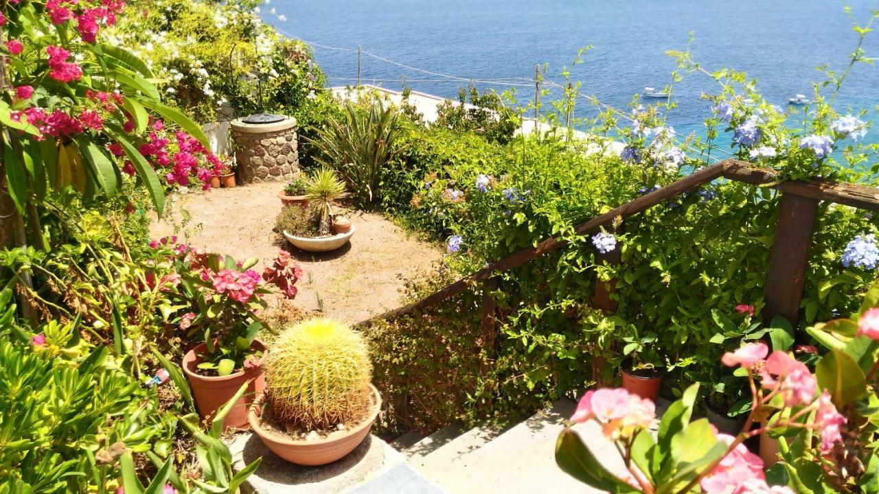 Villa Vista Mare Mela Lipari  Exterior foto