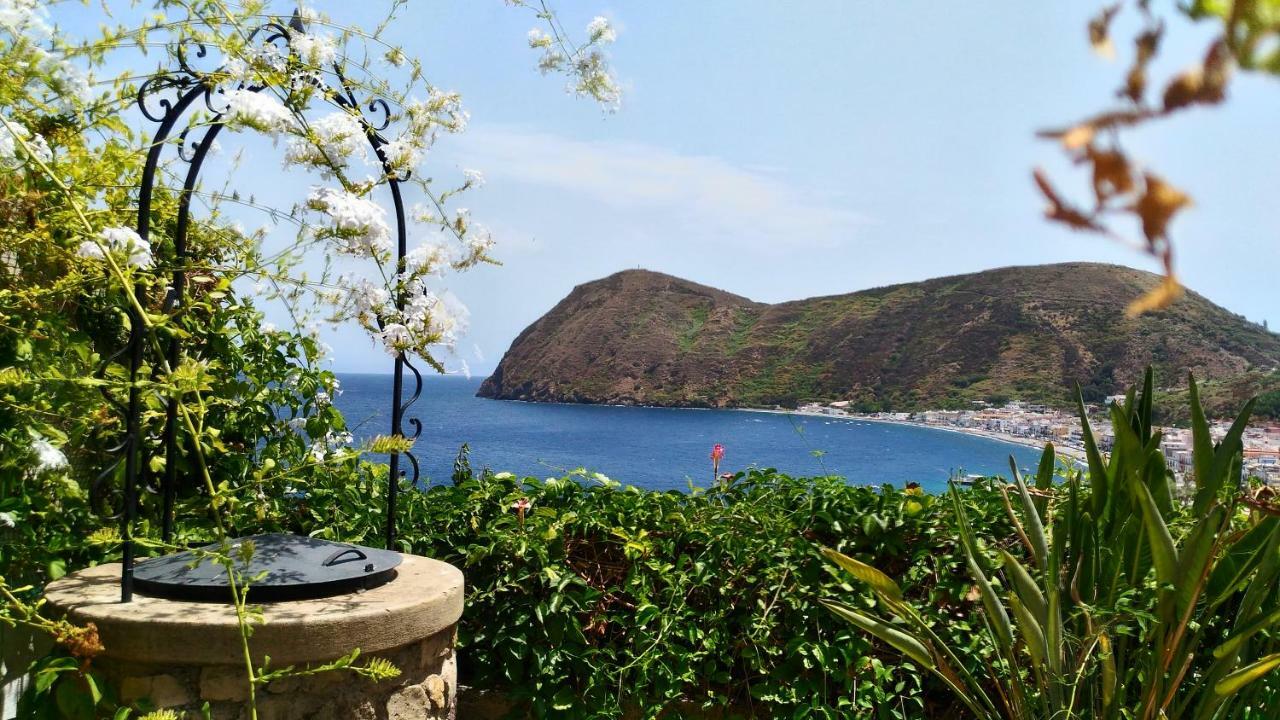 Villa Vista Mare Mela Lipari  Exterior foto
