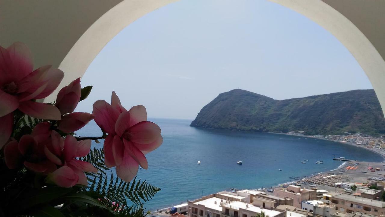 Villa Vista Mare Mela Lipari  Exterior foto
