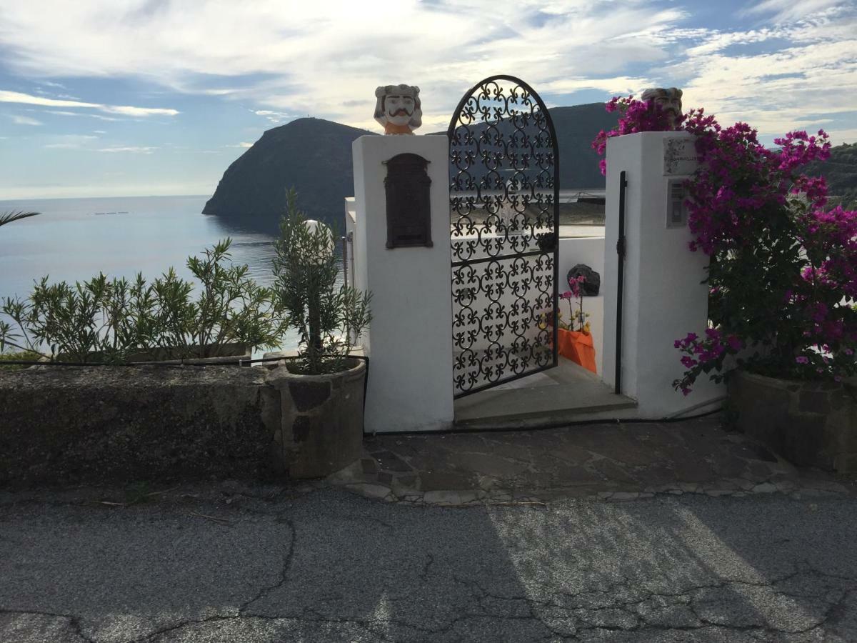 Villa Vista Mare Mela Lipari  Exterior foto